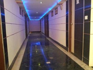 Hotel Sun Shine 甘地讷格尔 外观 照片